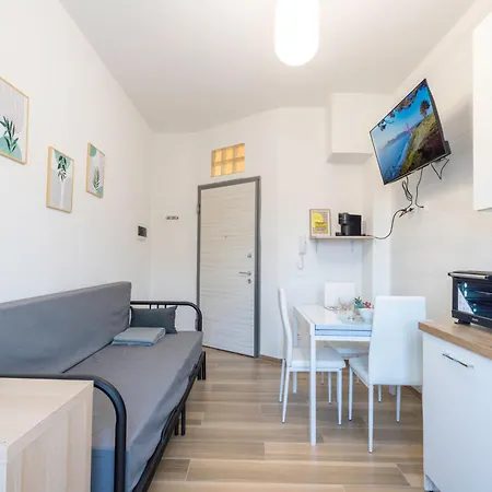 Апартаменти La Nonantolana - Eden E Ocean Модена